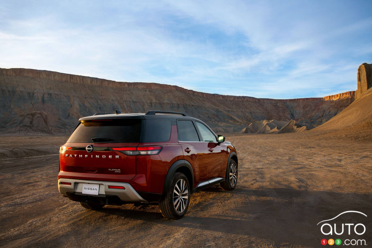 Nissan Pathfinder, arrière